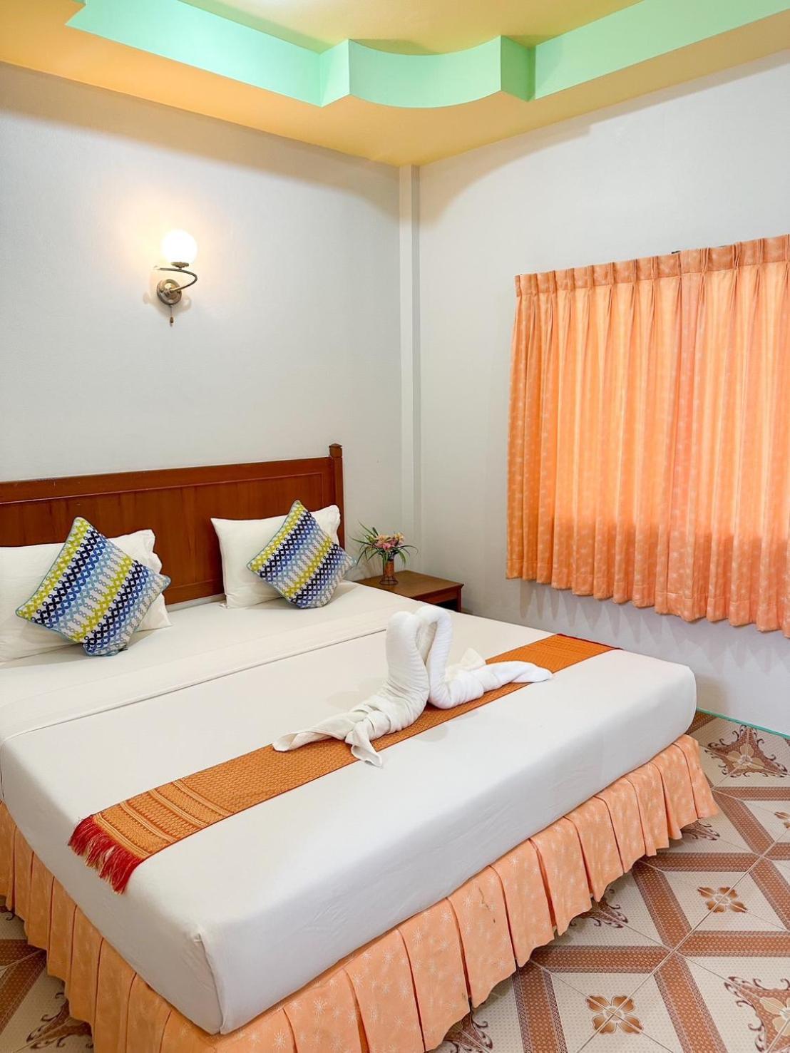 Sunsea Resort Baan Khai Exterior photo