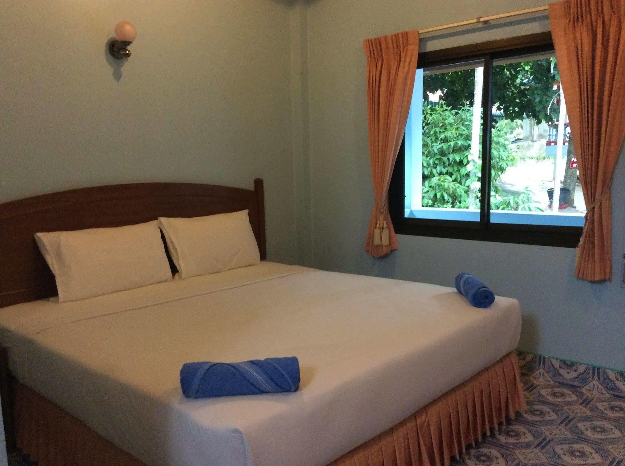 Sunsea Resort Baan Khai Exterior photo