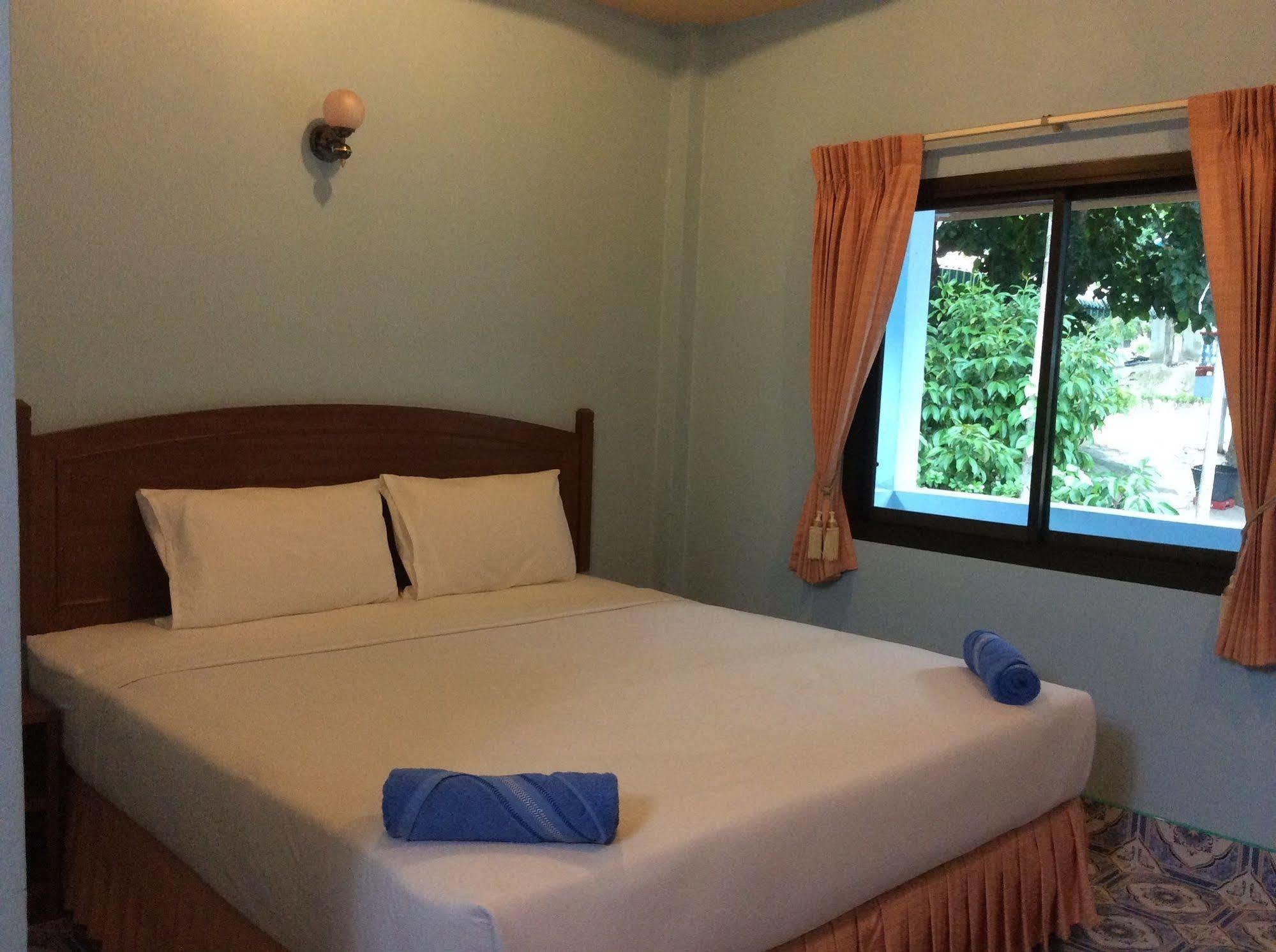 Sunsea Resort Baan Khai Exterior photo